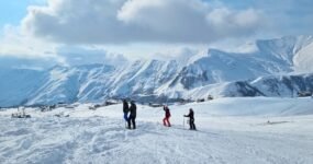 Gruzie: Za sněhem | Březen 2026