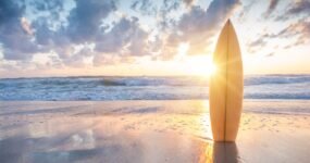 Maroko: Výstup na horu Džabal Toubkal | Červen 2026 - 6. den:  Den ve znamení vln, slunce a surfového flow