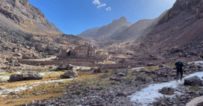 Maroko: Výstup na horu Džabal Toubkal | Červen 2026 - 3. den: Směr Toubkal: ovce, džusy a první výškové metry