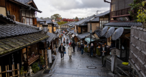 Japonsko: Od tokijských neonů po zenové zahrady | Duben 2026