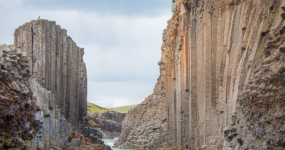 Island: Okolo ostrova | Květen 2026