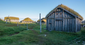 Island: Okolo ostrova | Květen 2026