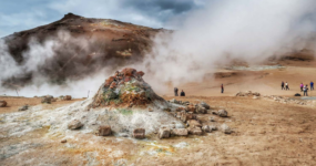 Island: Okolo ostrova | Květen 2026